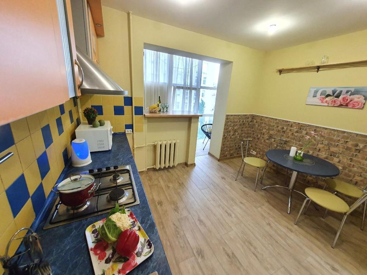 Inn Home Apartments In Kiev Center Exterior photo