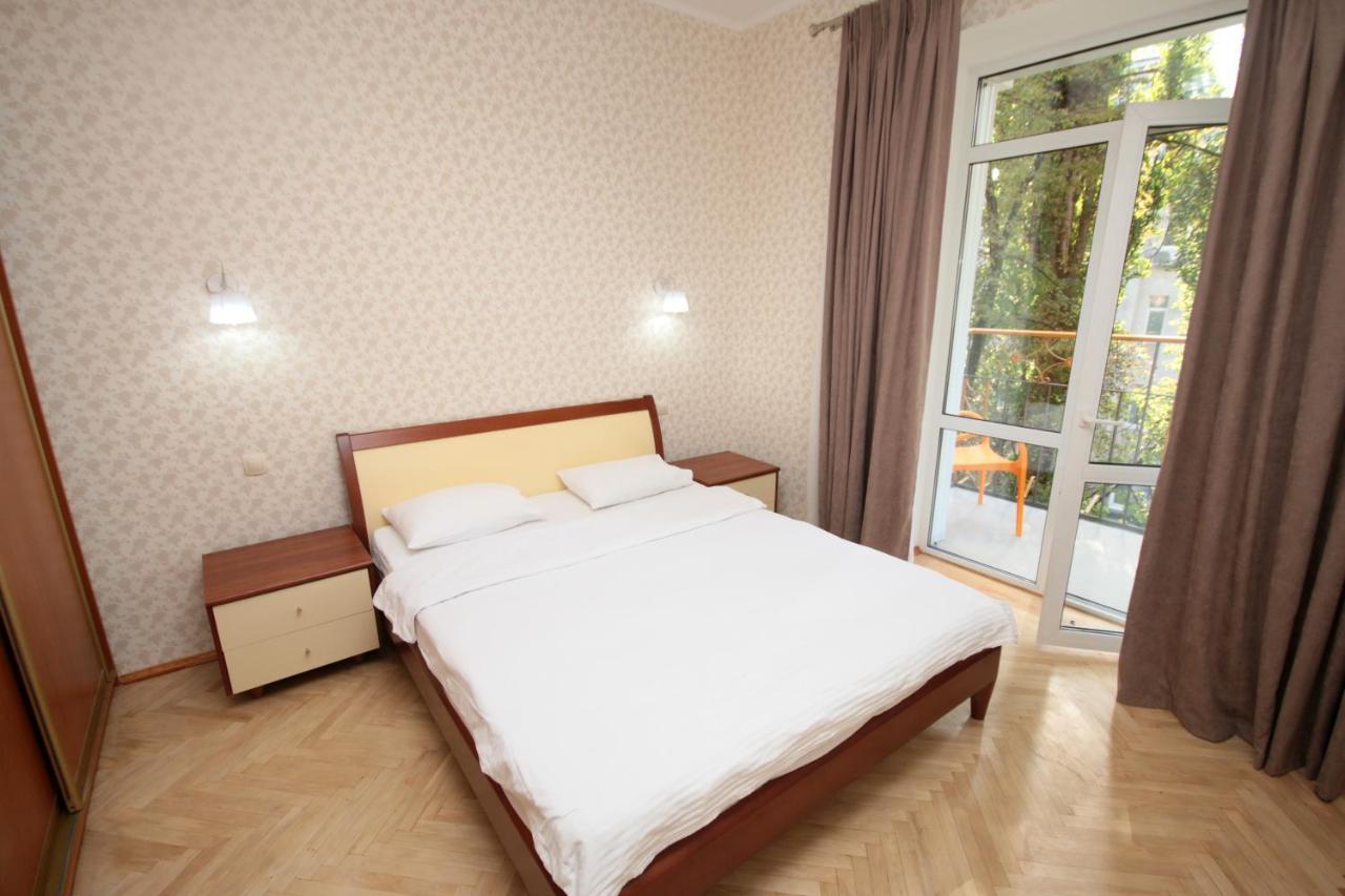 Inn Home Apartments In Kiev Center Exterior photo