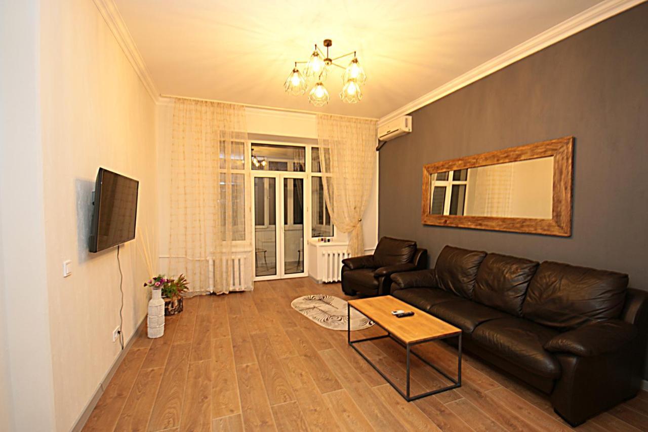 Inn Home Apartments In Kiev Center Exterior photo