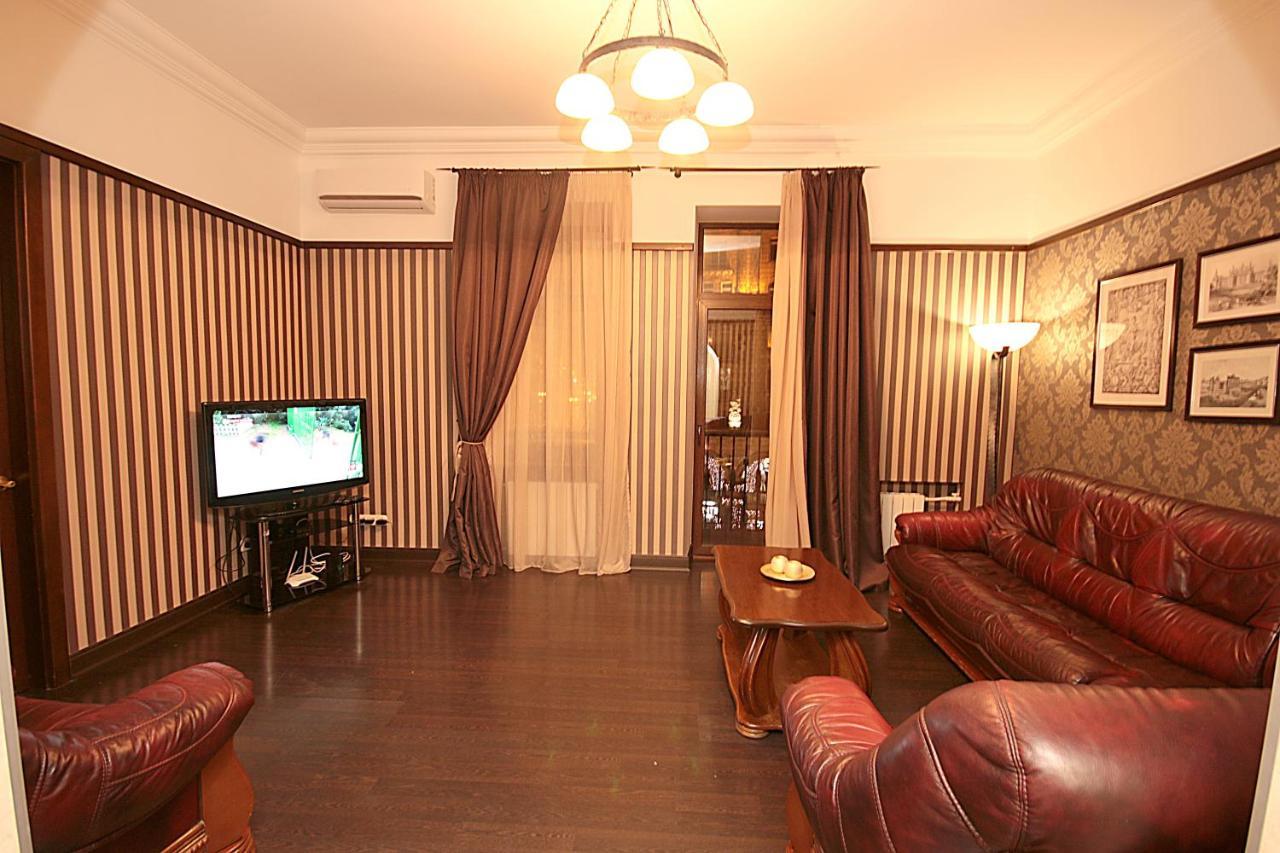 Inn Home Apartments In Kiev Center Exterior photo