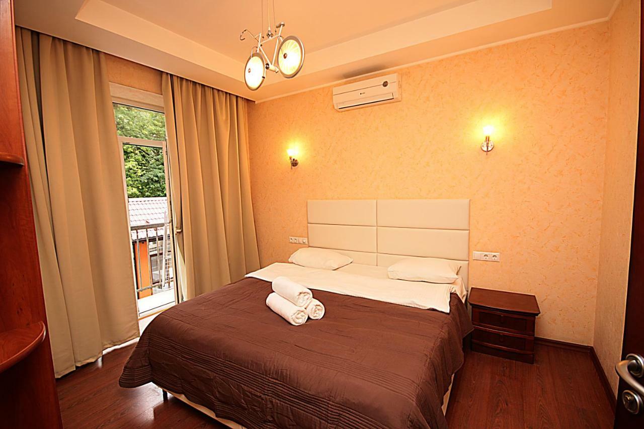 Inn Home Apartments In Kiev Center Exterior photo