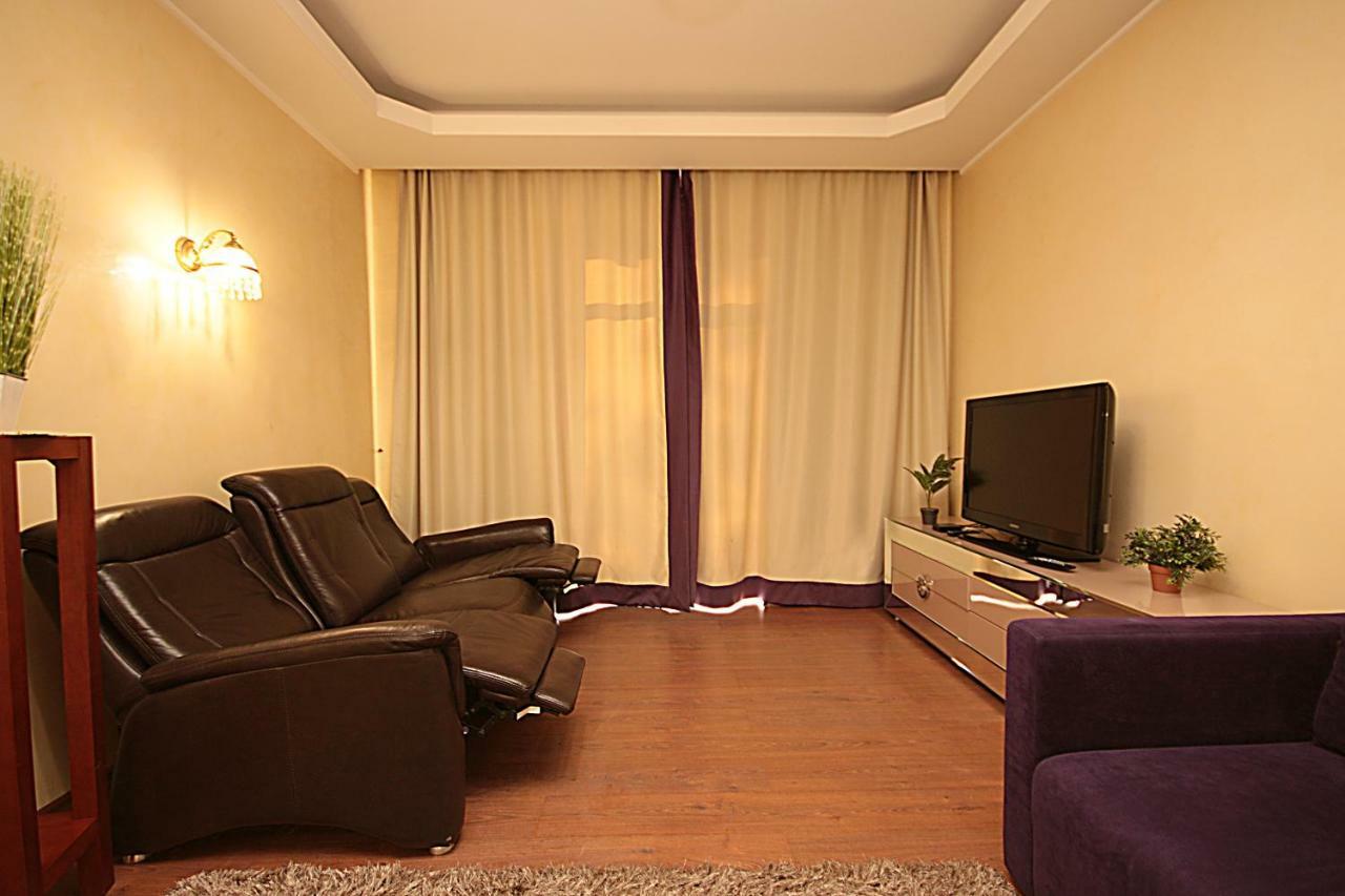 Inn Home Apartments In Kiev Center Exterior photo