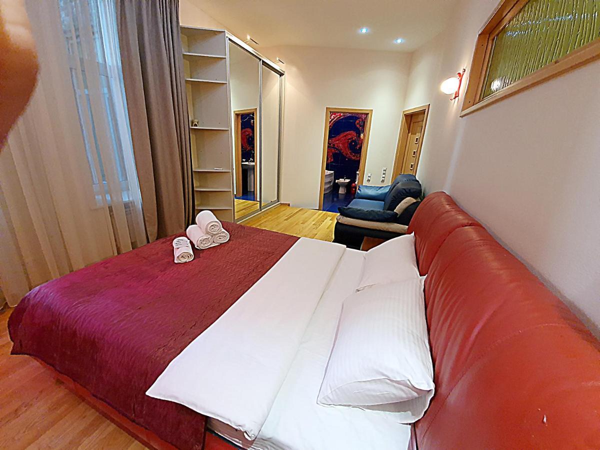 Inn Home Apartments In Kiev Center Exterior photo